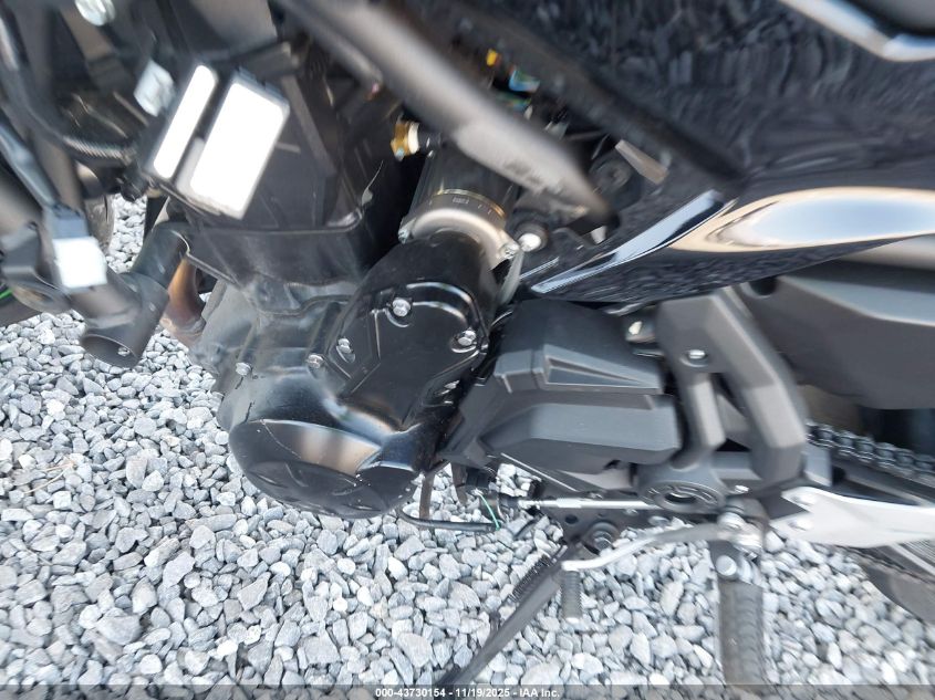 2024 Kawasaki Ex650 R VIN: ML5EXER13RDAD5236 Lot: 43730154