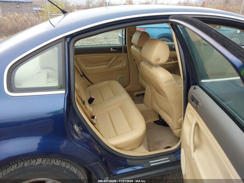 2004 Volkswagen Passat Gls VIN: WVWPD63B34E292559 Lot: 43730220