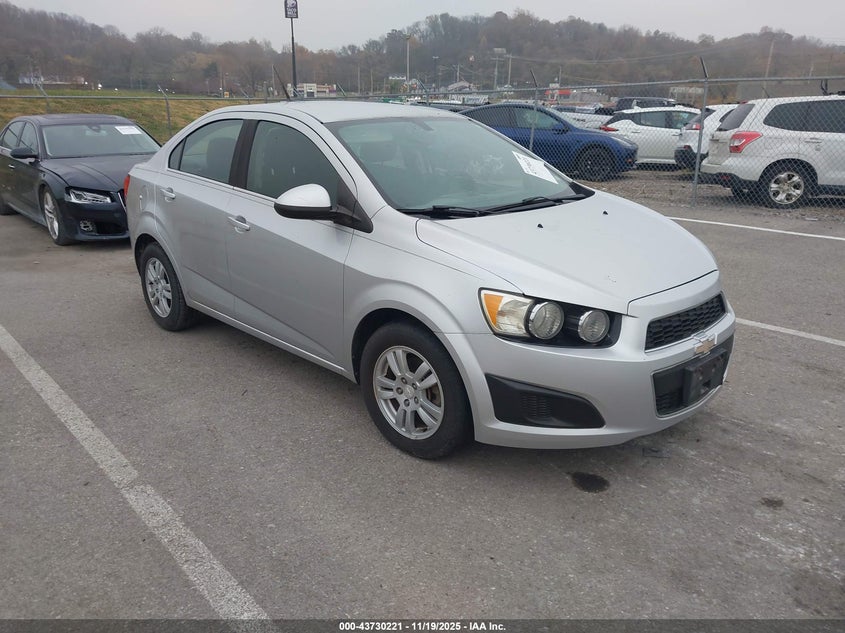 CHEVROLET SONIC LT AUTO