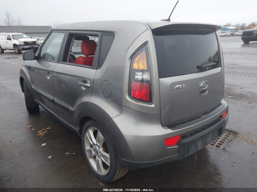 KNDJT2A24B7236281 2011 KIA SOUL photo no. 3