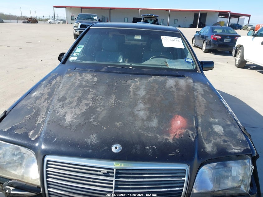 1998 Mercedes-Benz S 500 VIN: WDBGA51G1WA393058 Lot: 43730265