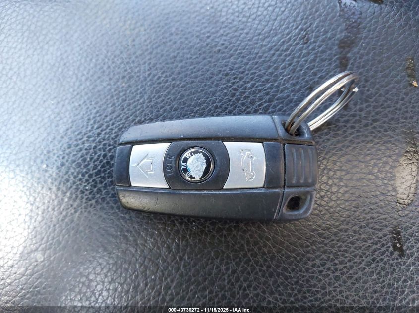 2007 BMW 328Xi VIN: WBAVC73527KP33949 Lot: 43730272