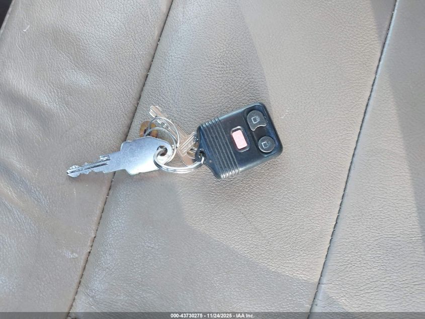 2006 Ford F-150 Lariat/Xl/Xlt VIN: 1FTRX12506FA52008 Lot: 43730275