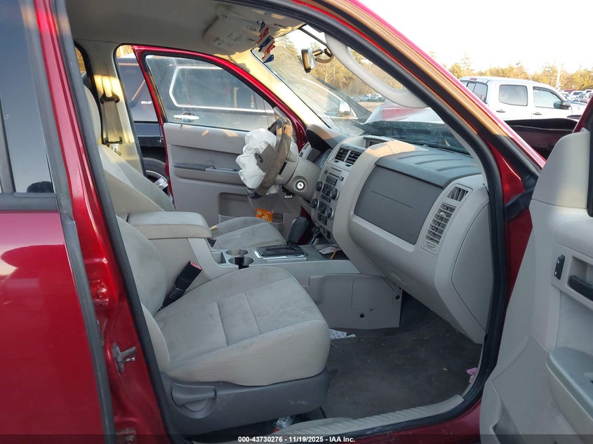 1FMCU9D71AKC59904 2010 FORD ESCAPE photo no. 5