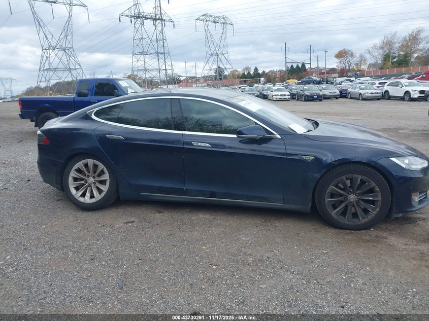 2013 Tesla Model S VIN: 5YJSA1AC5DFP11172 Lot: 43730291