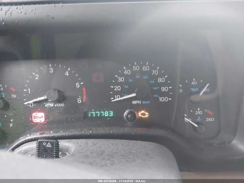 2000 Jeep Wrangler Sahara VIN: 1J4FA59S8YP768234 Lot: 43730358