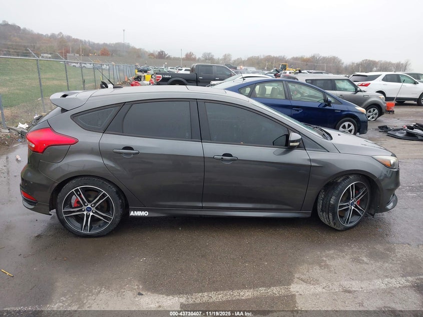 2016 Ford Focus St VIN: 1FADP3L9XGL253365 Lot: 43730407