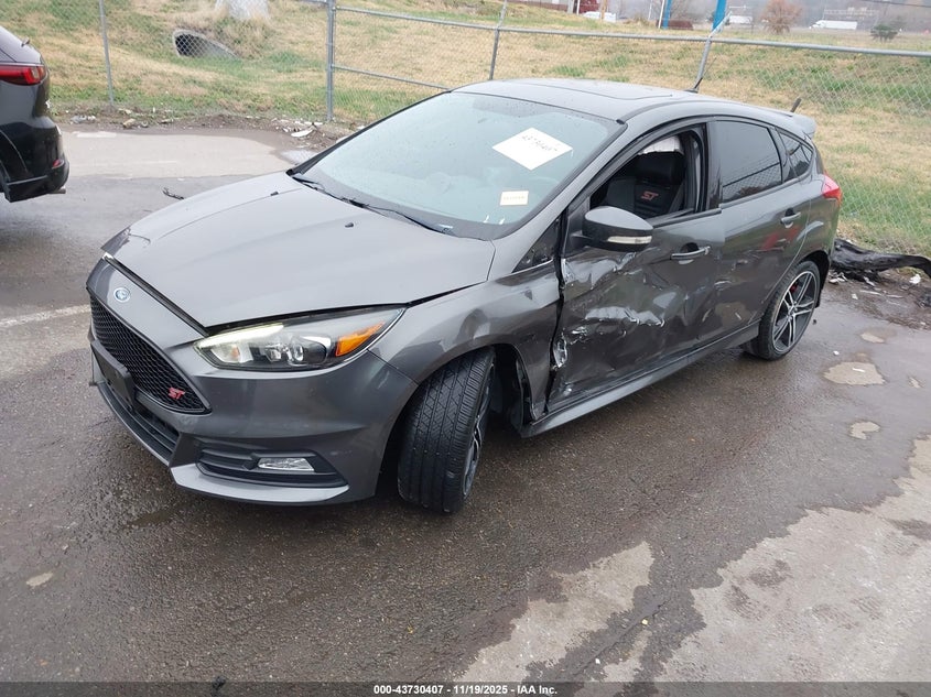 Vin: 1fadp3l9xgl253365, lot: 44225767, ford focus st 20162