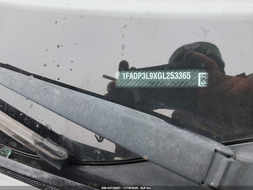 2016 Ford Focus St VIN: 1FADP3L9XGL253365 Lot: 43730407