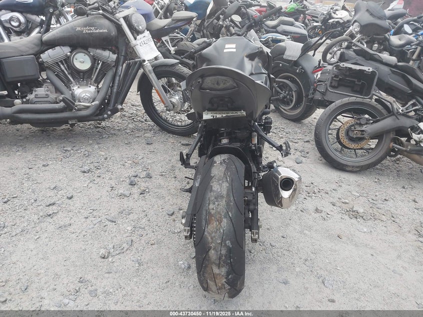 2022 Suzuki Gsx-S750 M/Z VIN: JS1C533B2N7101787 Lot: 43730450