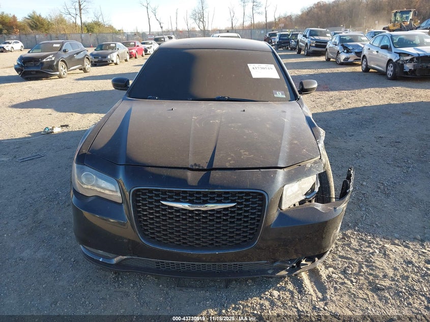 2019 Chrysler 300 300S VIN: 2C3CCABGXKH682733 Lot: 43730519