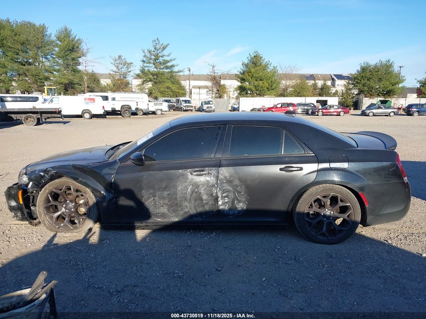 2019 Chrysler 300 300S VIN: 2C3CCABGXKH682733 Lot: 43730519