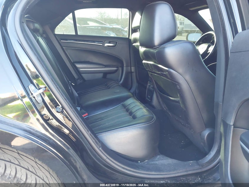 2019 Chrysler 300 300S VIN: 2C3CCABGXKH682733 Lot: 43730519