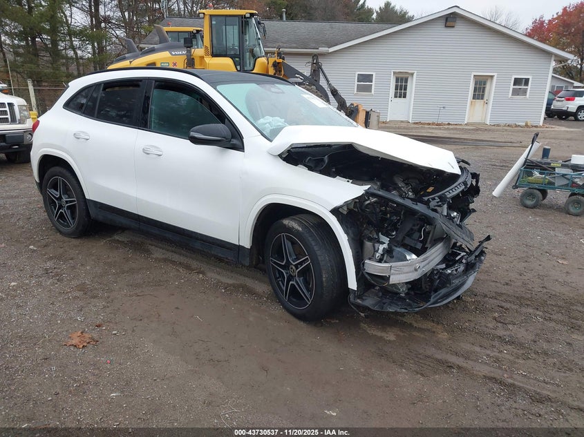 MERCEDES-BENZ GLA-CLASS 4MATIC