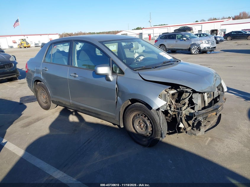 NISSAN VERSA 1.8S