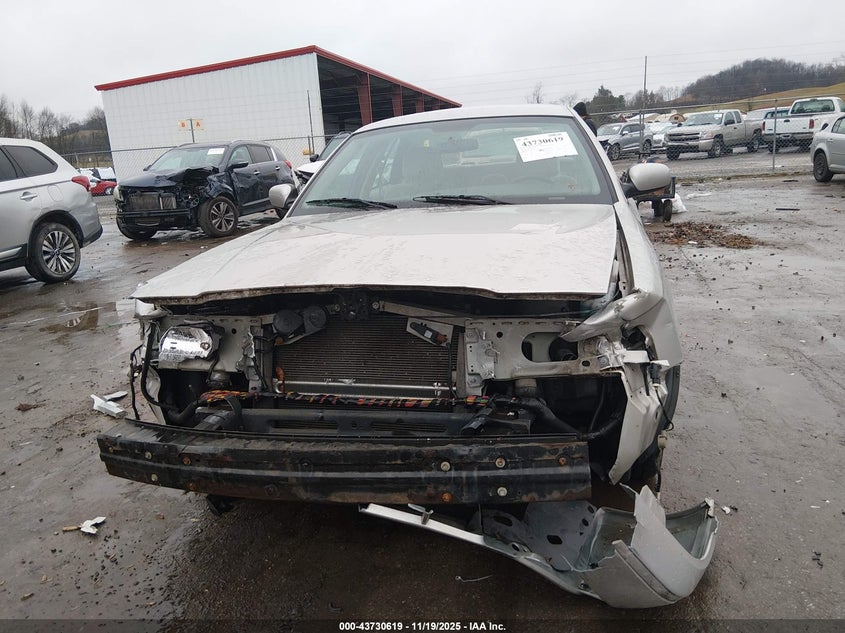 2008 Mercury Grand Marquis Gs VIN: 2MEFM74V78X621129 Lot: 43730619