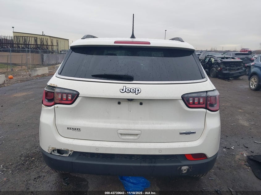 2018 Jeep Compass Latitude Fwd VIN: 3C4NJCBB8JT322540 Lot: 43730643