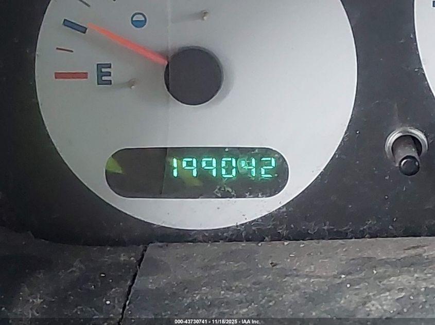 2002 Chrysler Voyager VIN: 1C4GJ253X2B741516 Lot: 43730741