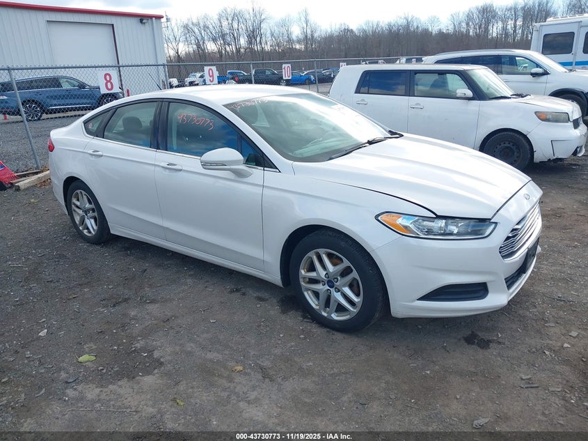 FORD FUSION SE