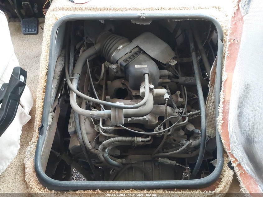 2002 Ford F550 Super Duty Stripped Chass VIN: 1FCLF53SX20A05800 Lot: 43730964