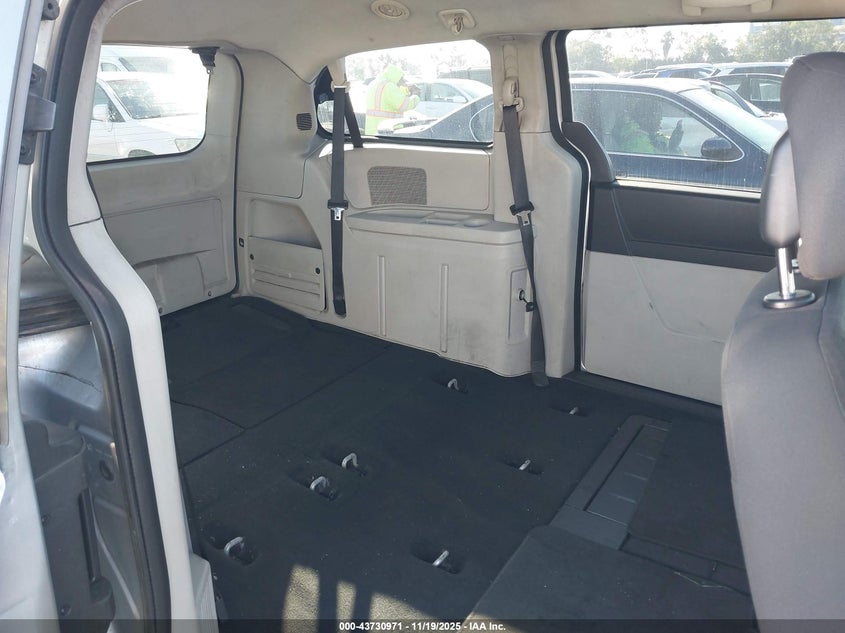 2010 Dodge Grand Caravan Se VIN: 2D4RN4DE8AR352940 Lot: 43730971