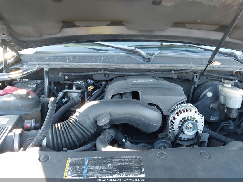 2007 Cadillac Escalade Standard VIN: 1GYEC63877R340523 Lot: 43731044