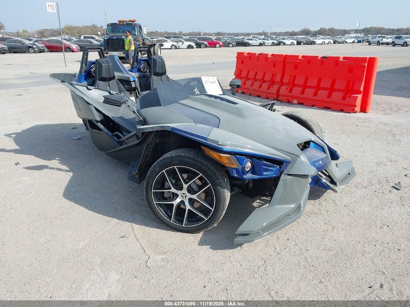 2015 Polaris Slingshot Sl VIN: 57XAAPFA5F5103427 Lot: 43731095