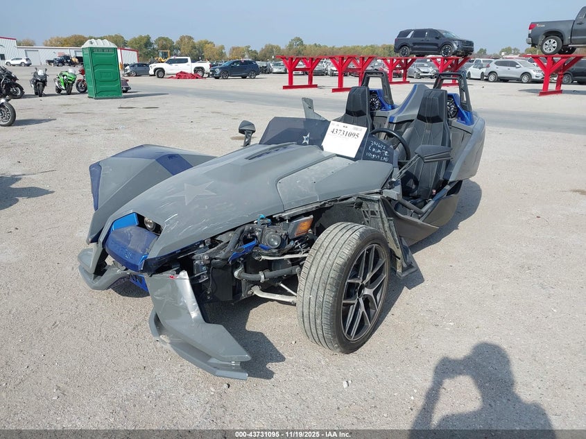 2015 Polaris Slingshot Sl VIN: 57XAAPFA5F5103427 Lot: 43731095