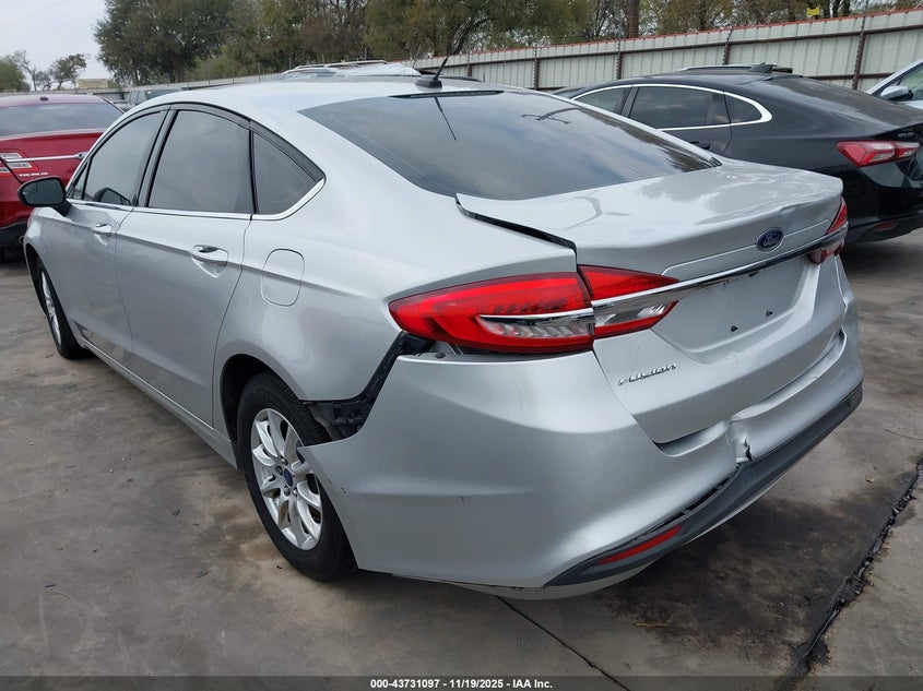 2017 Ford Fusion S VIN: 3FA6P0G75HR307058 Lot: 43731097