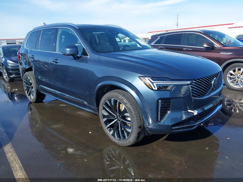 VOLVO XC90 T8 PLUS 6-SEATER