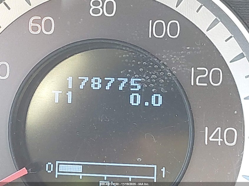 2011 Volvo Xc70 3.2 VIN: YV4940BZ4B1110485 Lot: 43731150