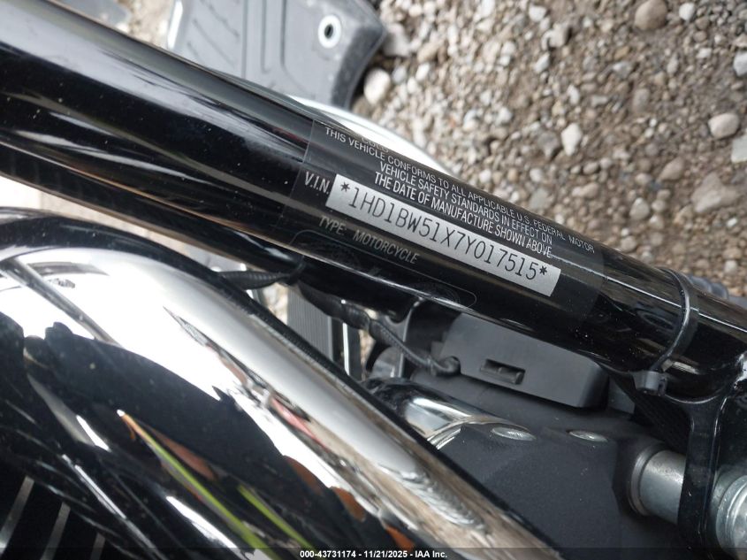 2007 Harley-Davidson Flstc VIN: 1HD1BW51X7Y017515 Lot: 43731174