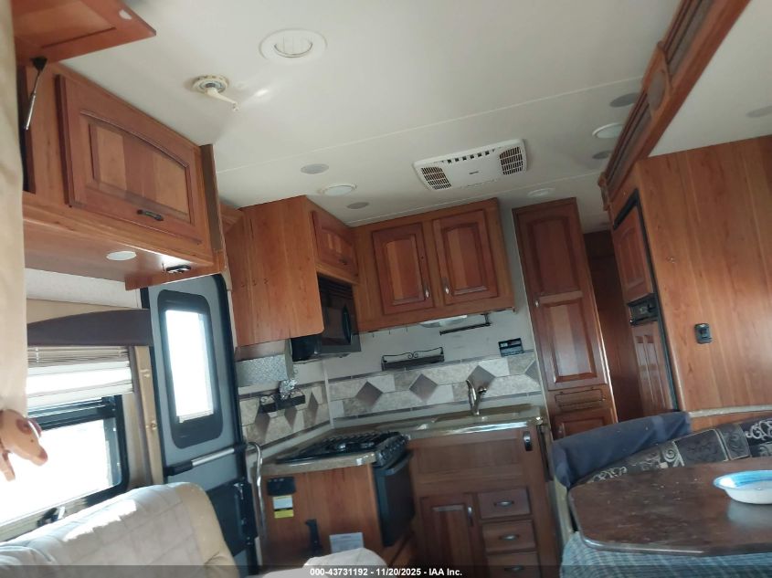 2015 Ford E-450 Cutaway VIN: 1FDXE4FS7FDA19061 Lot: 43731192