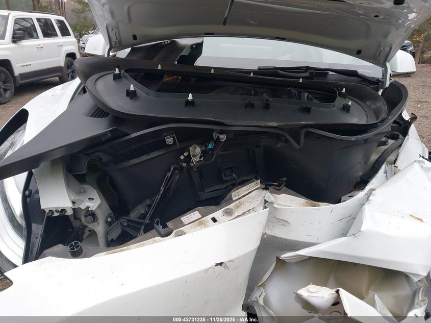 2021 Tesla Model Y Long Range Dual Motor All-Wheel Drive VIN: 5YJYGDEEXMF301697 Lot: 43731235