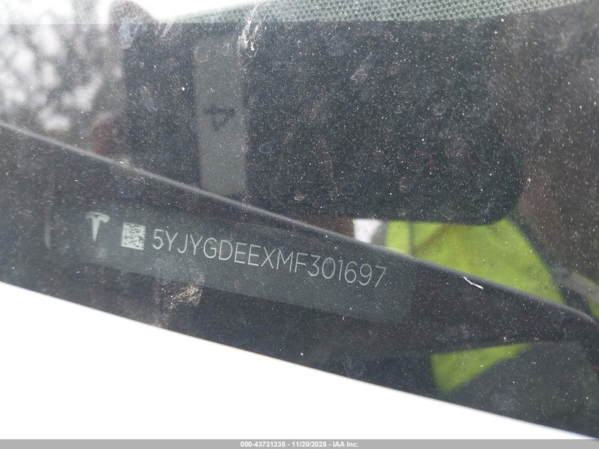 2021 Tesla Model Y Long Range Dual Motor All-Wheel Drive VIN: 5YJYGDEEXMF301697 Lot: 43731235