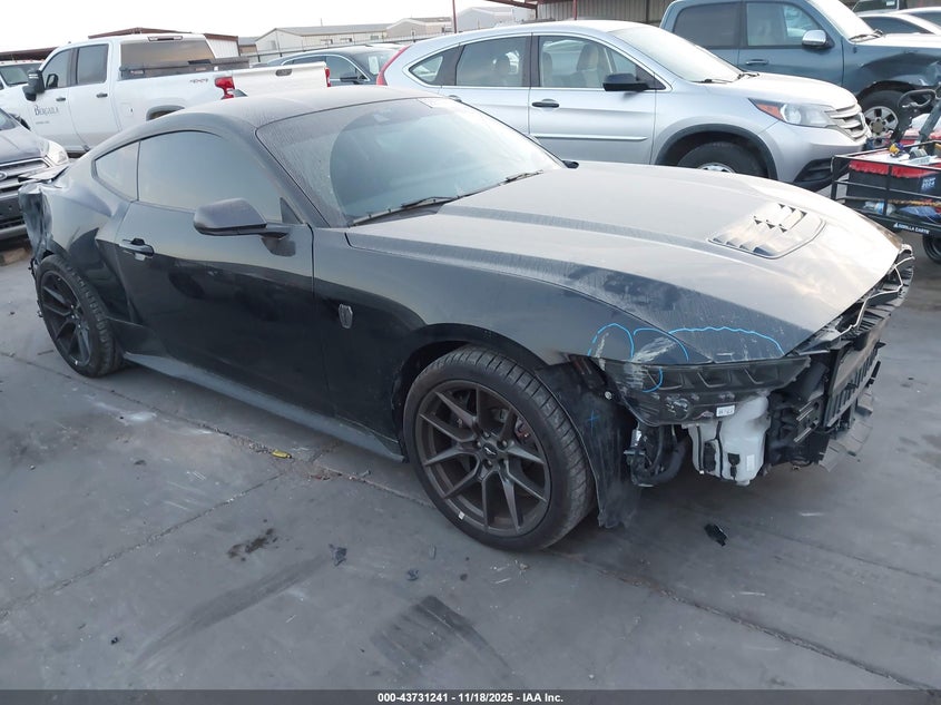 FORD MUSTANG DARK HORSE FASTBACK