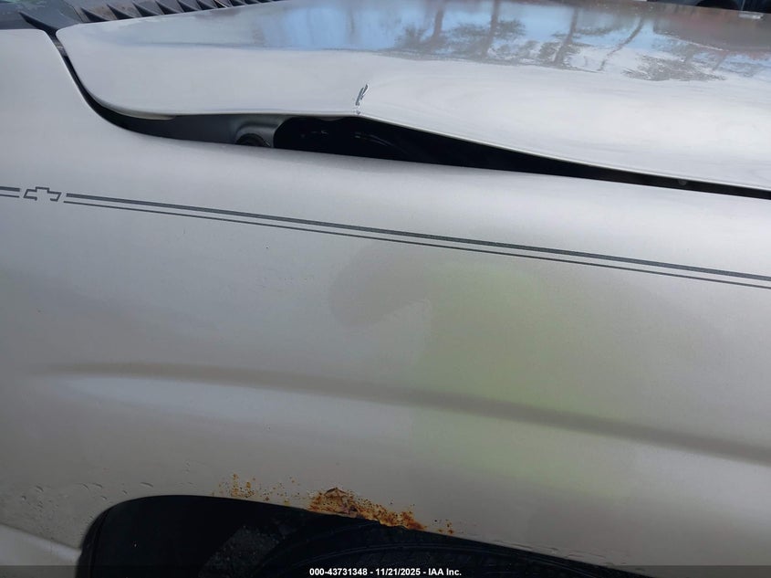 2002 Chevrolet Tahoe Lt VIN: 1GNEC13Z32R172011 Lot: 43731348