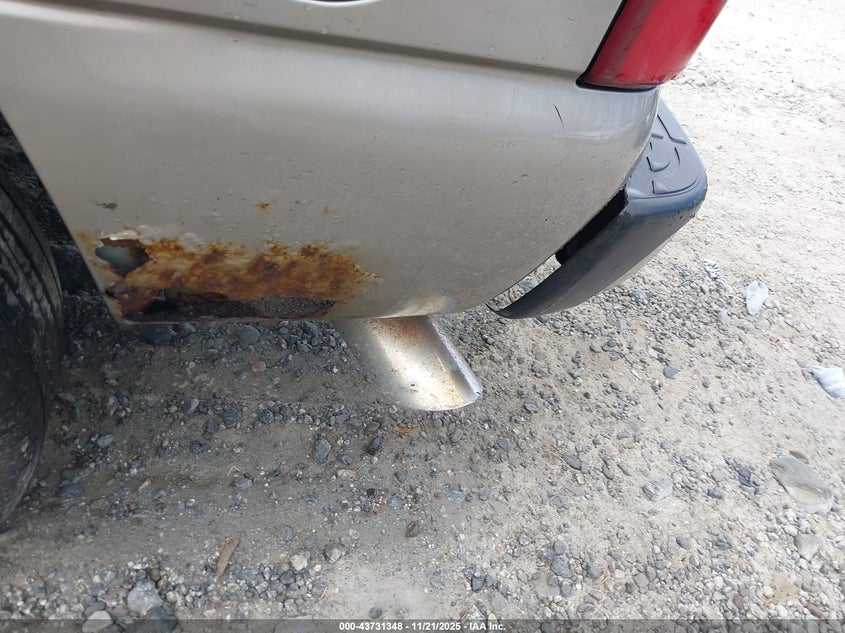 2002 Chevrolet Tahoe Lt VIN: 1GNEC13Z32R172011 Lot: 43731348