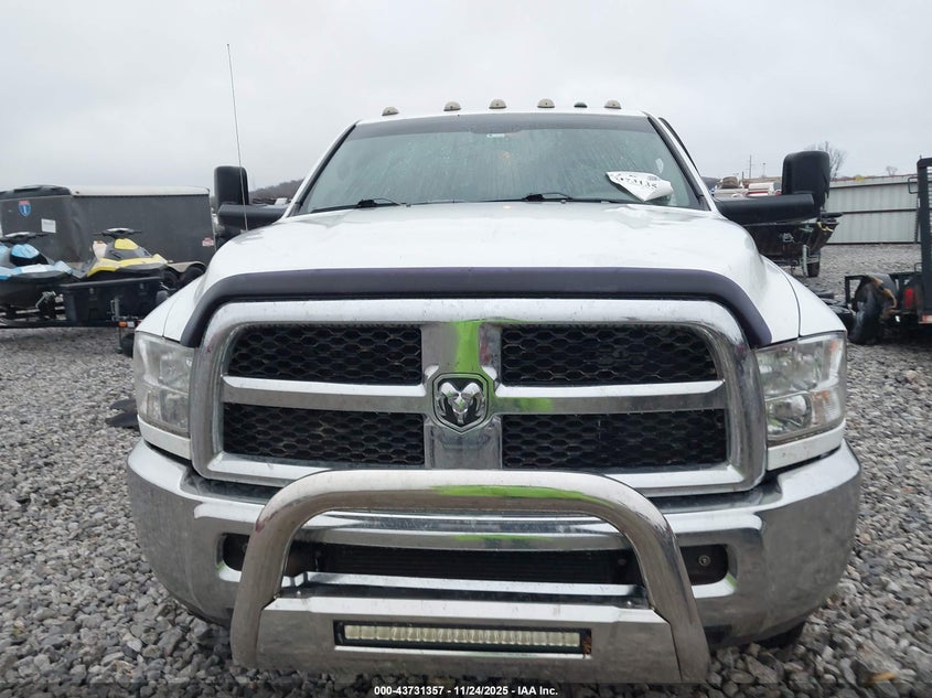 2017 Ram 3500 Tradesman 4X4 8' Box VIN: 3C63RRGL7HG770590 Lot: 43731357