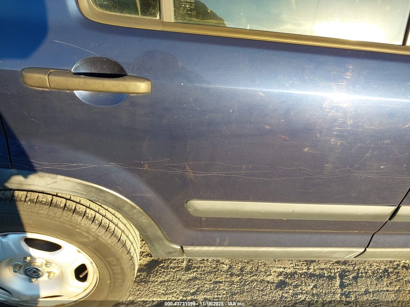 2004 Honda Cr-V Lx VIN: JHLRD68414C004975 Lot: 43731399