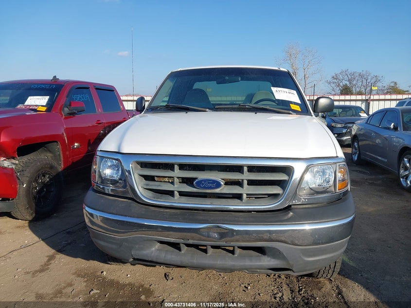2000 Ford F-150 Lariat/Work Series/Xl/Xlt VIN: 1FTRX18L6YKB10817 Lot: 43731406