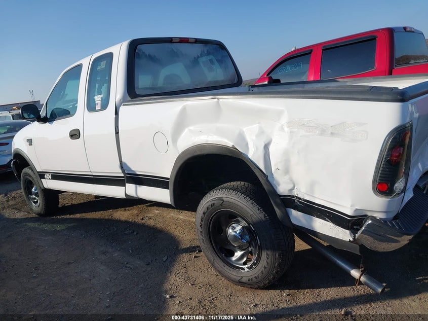 2000 Ford F-150 Lariat/Work Series/Xl/Xlt VIN: 1FTRX18L6YKB10817 Lot: 43731406
