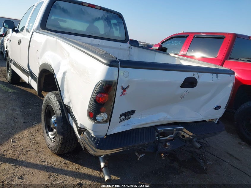 2000 Ford F-150 Lariat/Work Series/Xl/Xlt VIN: 1FTRX18L6YKB10817 Lot: 43731406