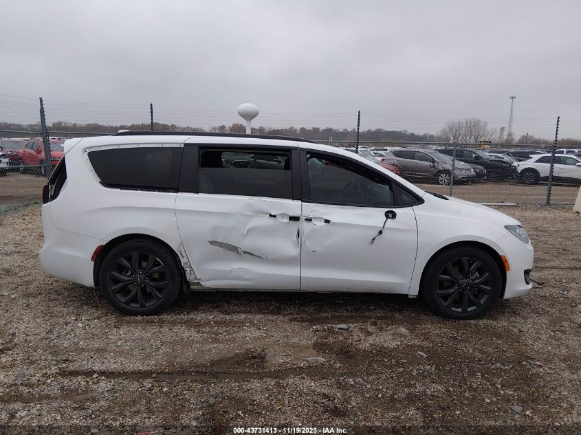2018 Chrysler Pacifica Touring L Plus VIN: 2C4RC1EG8JR338070 Lot: 43731413