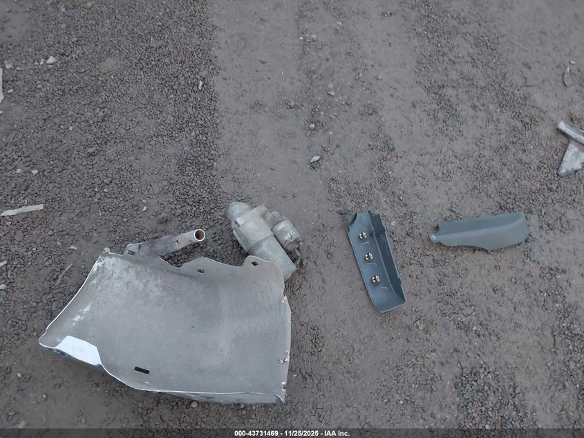 2003 Chevrolet Express VIN: 1GAHG39U431229763 Lot: 43731469