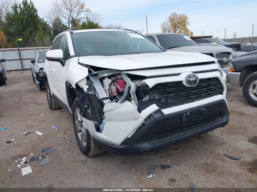 TOYOTA RAV4 HYBRID XLE