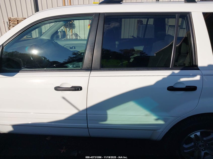 2005 Honda Pilot Ex-L VIN: 5FNYF18505B053152 Lot: 43731596