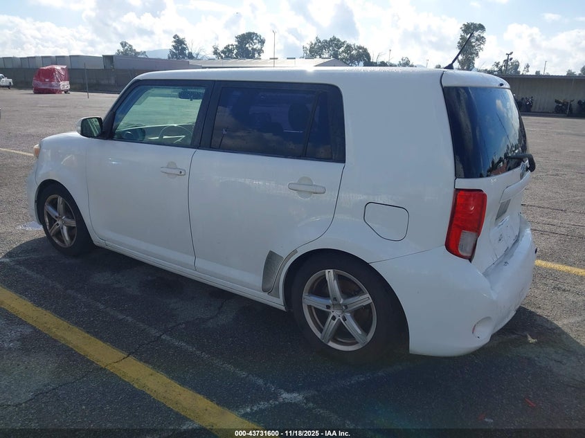 JTLZE4FE5B1121403 2011 SCION XB photo no. 3