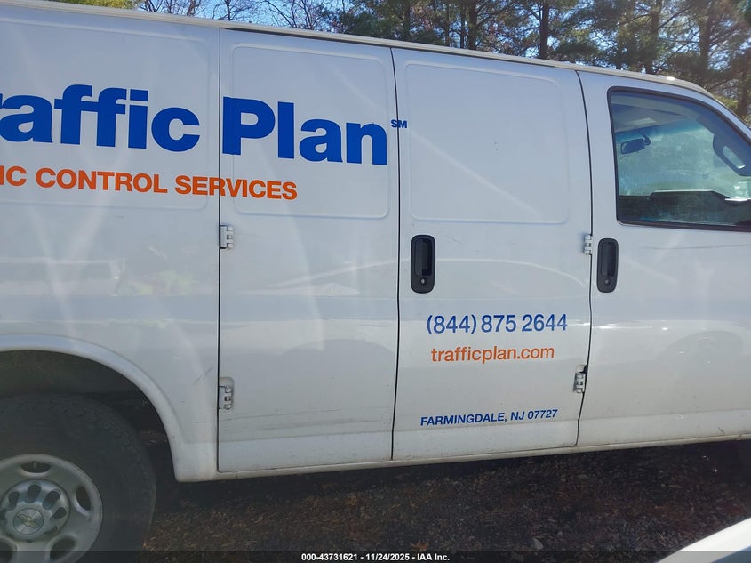 2021 Chevrolet Express Cargo Rwd 2500 Regular Wheelbase Wt VIN: 1GCWGAFP9M1310700 Lot: 43731621