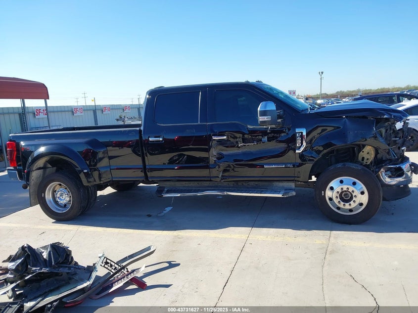 2022 Ford Super Duty F-450 Drw Lariat VIN: 1FT8W4DT1NEE56712 Lot: 43731627